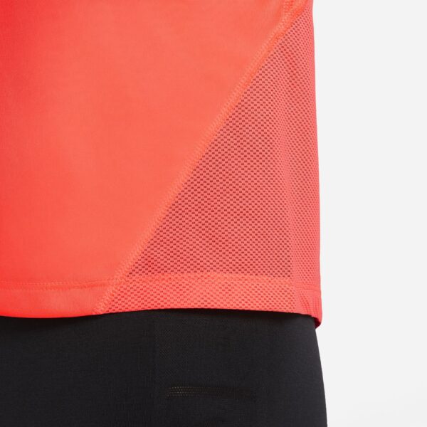 Nike Women's Miler Short Sleeve Top - Bright Mango/Reflective Silver - Image 6