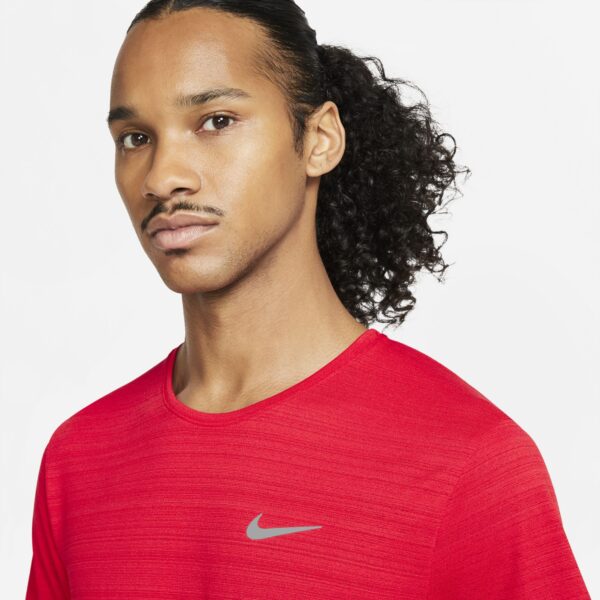Nike Men's Miler Top - University Red/Reflective Silv - Image 4