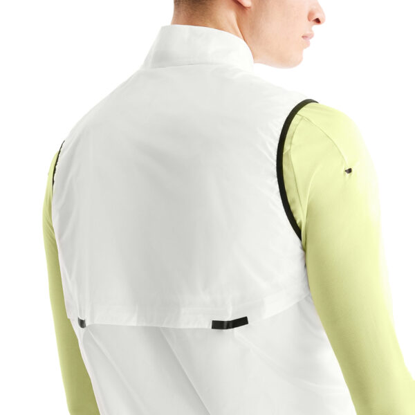 On Men's Weather Vest - White/Black - Image 5