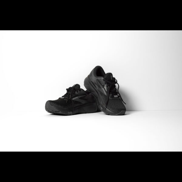 Brooks Women's Ghost 16 GTX - Black/Black/Ebony - Image 8