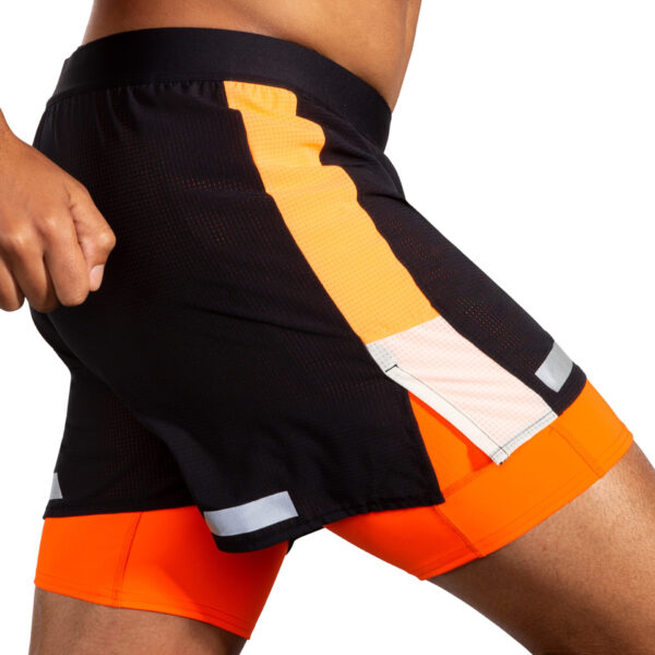 Brooks Men's Run Visible 5in 2in1 Short 2.0 - Black/Ecru/Fluoro Flash - Image 3