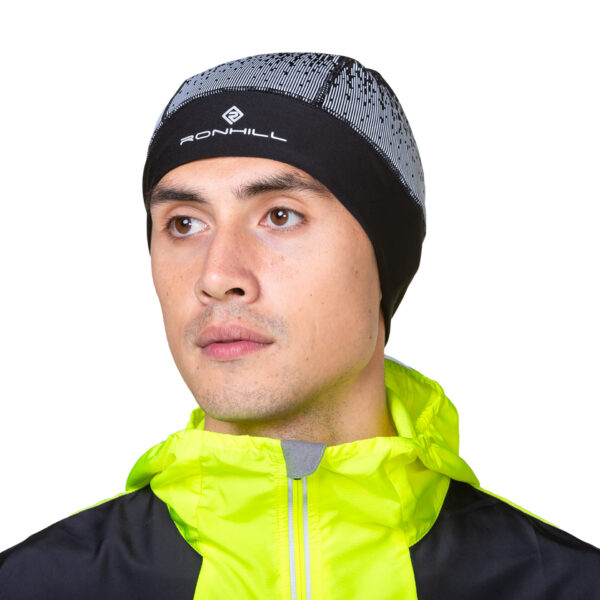 Ronhill Reflect Beanie - Black/Reflect - Image 4