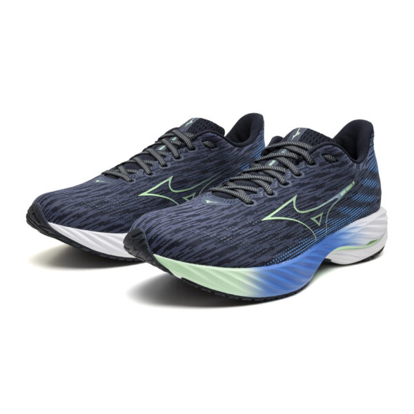 running shoes bath