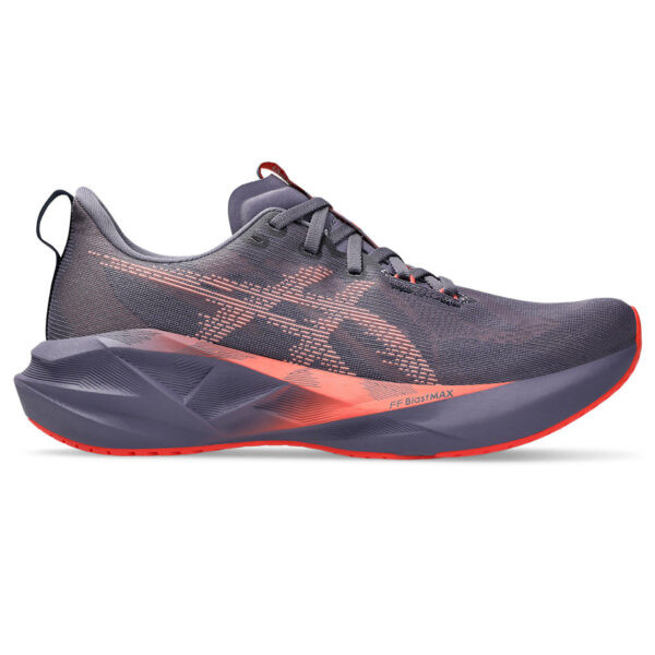 running shoes bath