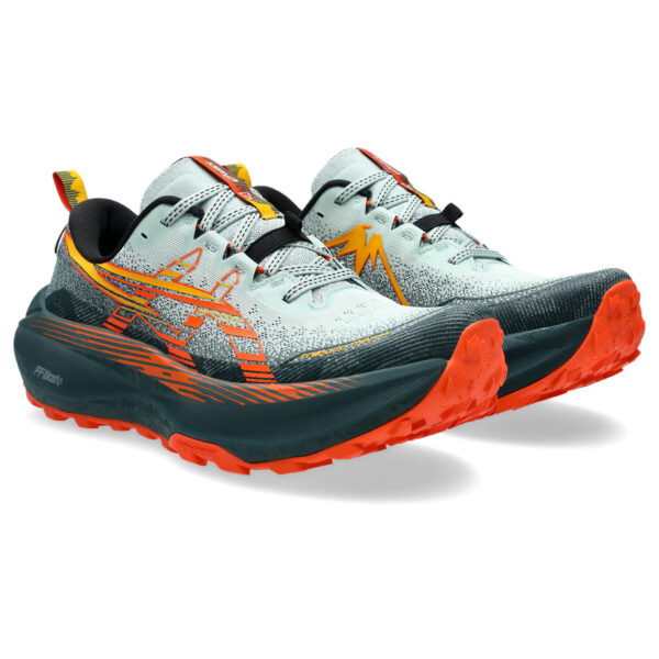 running shoes bath