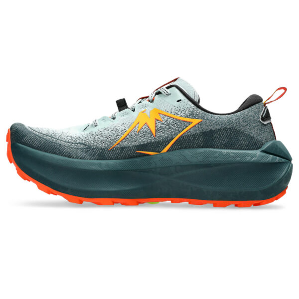 running shoes bath