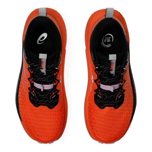 running shoes bath