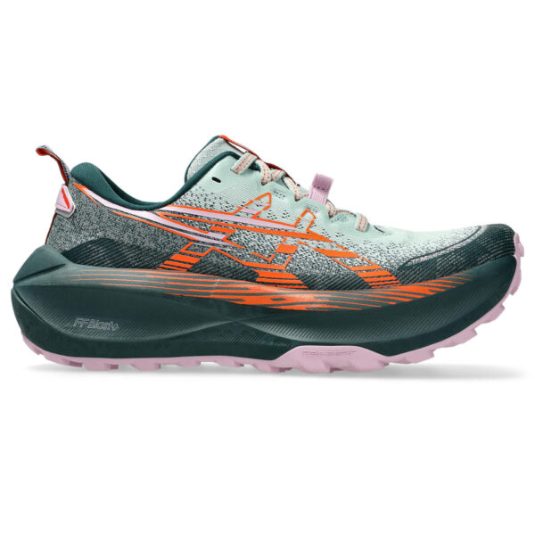 running shoes bath