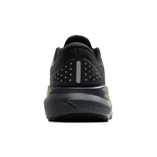 running shoes bath