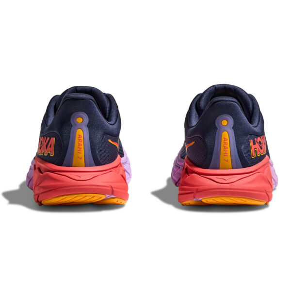 running shoes bath