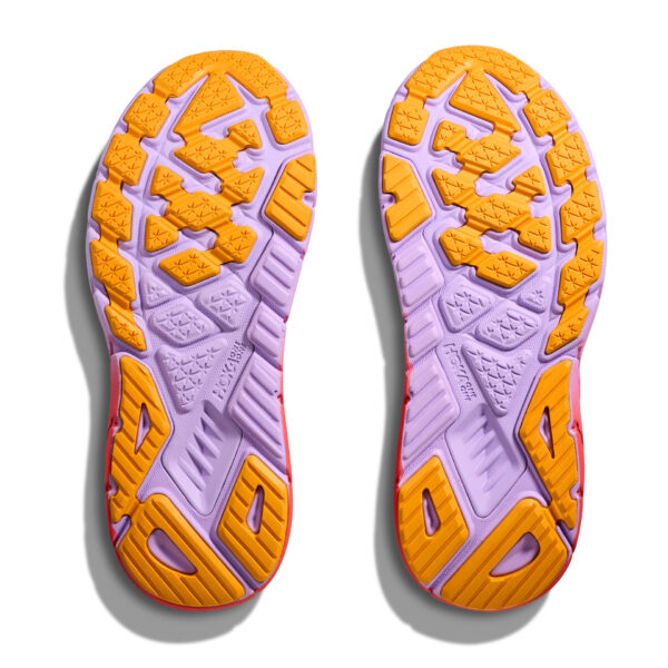 running shoes bath