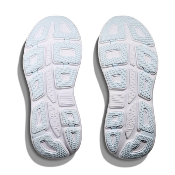 running shoes bath