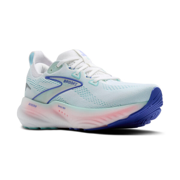 running shoes bath