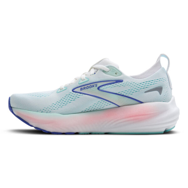 running shoes bath