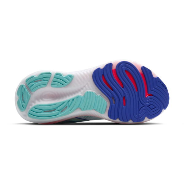 running shoes bath