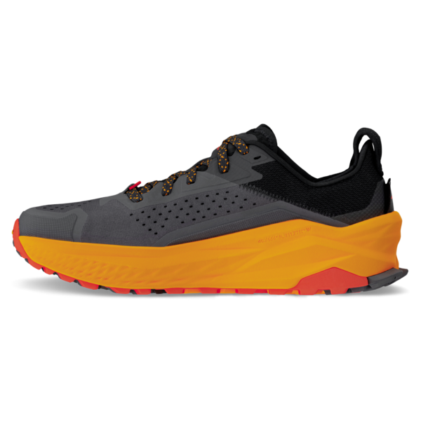 running shoes bath