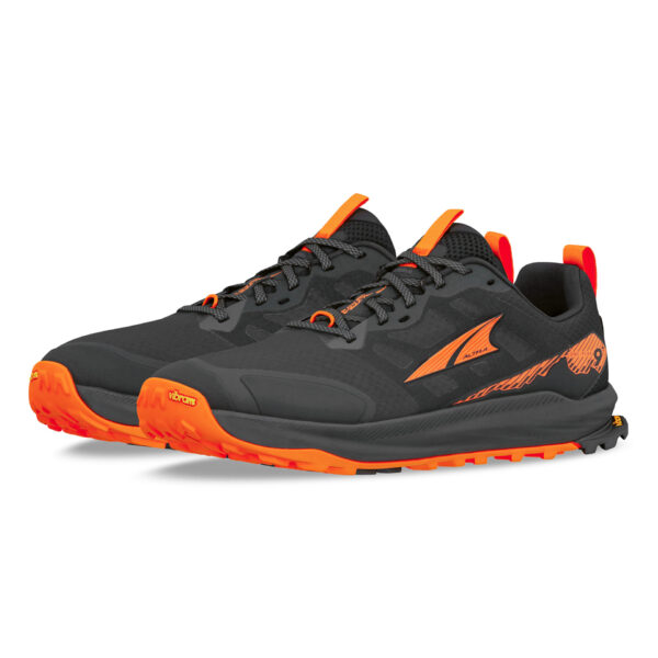 running shoes bath