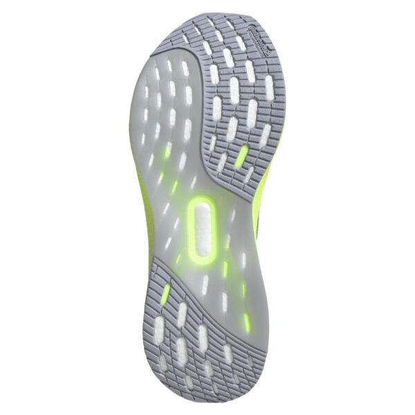 running shoes bath