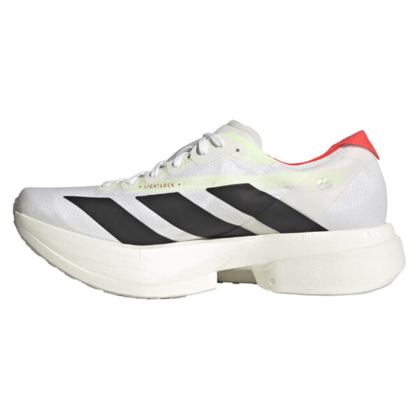 running shoes bath