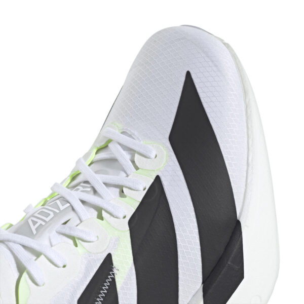 running shoes bath