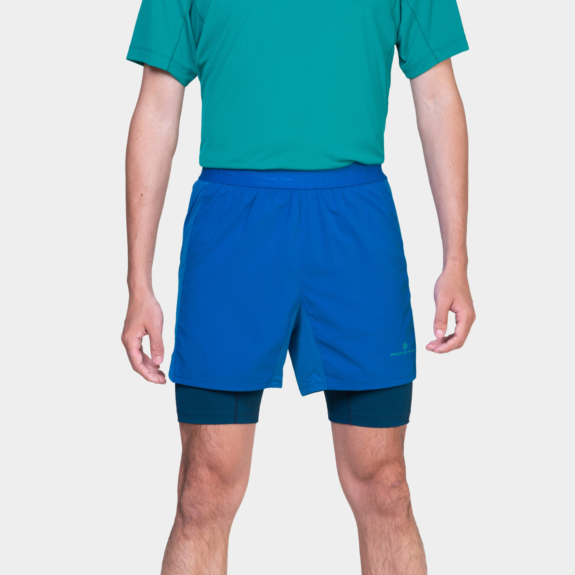 Ronhill Men's Tech 5" Twin Short - Seafaring/Dark Navy - Image 3