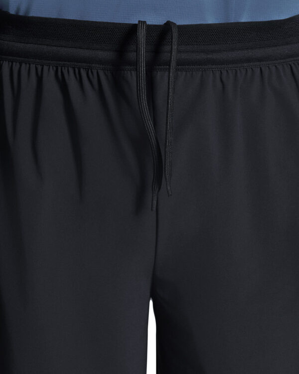 On Men's 7" Performance Shorts - Black - Image 4