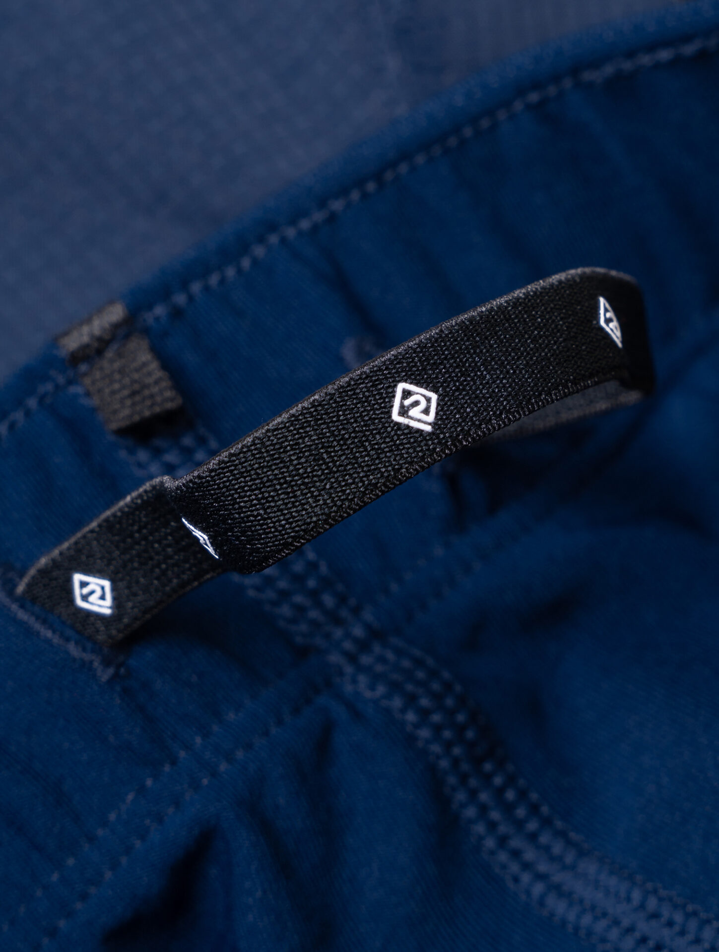 Ronhill Women's Tech Race Twin Short - Dark Navy/Razzmatazz - Image 10