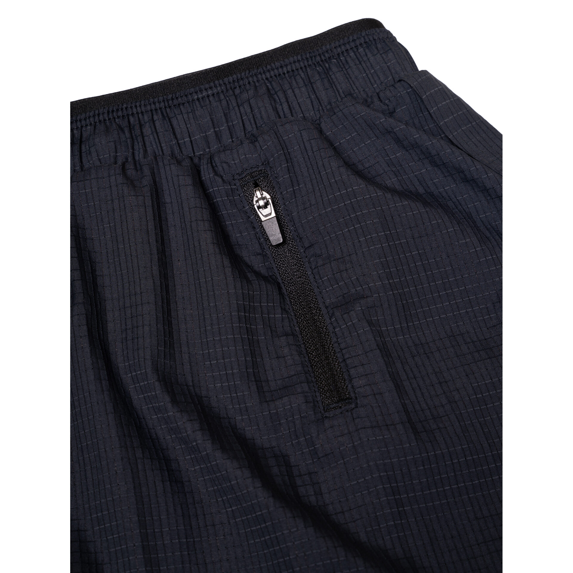 Ronhill Men's Tech Race 5" Short - All Black - Image 9