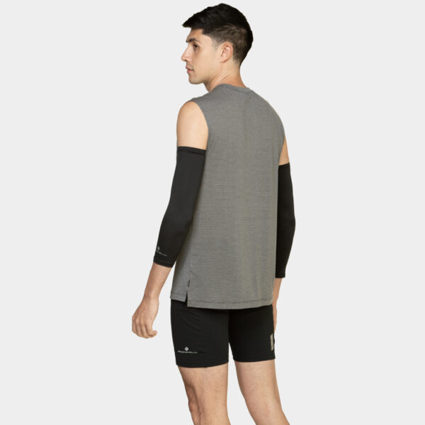 Ronhill Men's Tech Golden Hour Tank - Black Matrix - Image 2