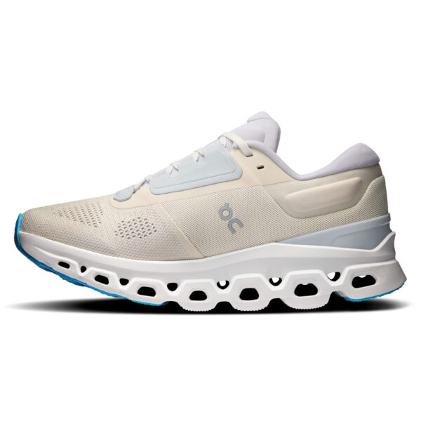 On Women's Cloudstratus 3 - Cream/Arctic - Image 2