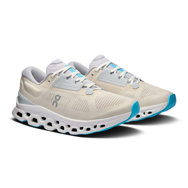 On Women's Cloudstratus 3 - Cream/Arctic - Image 3