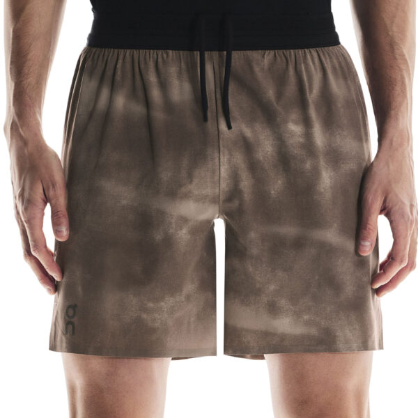On Men's 7" Performance Shorts AOP - Cinder