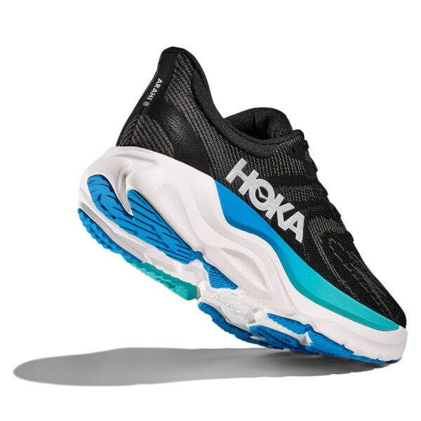 Hoka Men's Arahi 8 - Black/Skyward Blue - Image 5