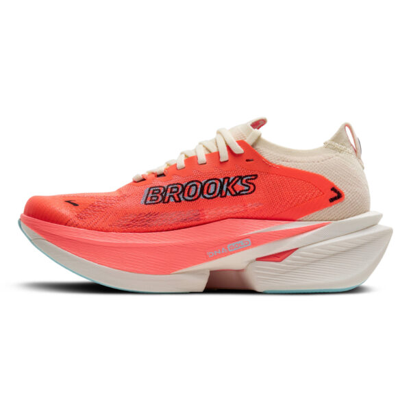 Brooks Women's Hyperion Max 3 - Coconut/Fiery Coral/Atomizer - Image 2