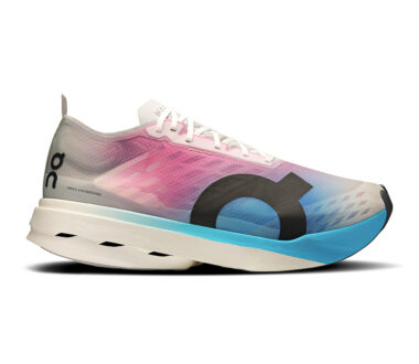 On Men's Cloudboom Strike - White/Horizon