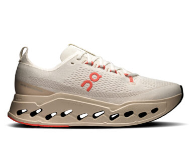 On Men's Cloudsurfer Max - Ivory/Salmon