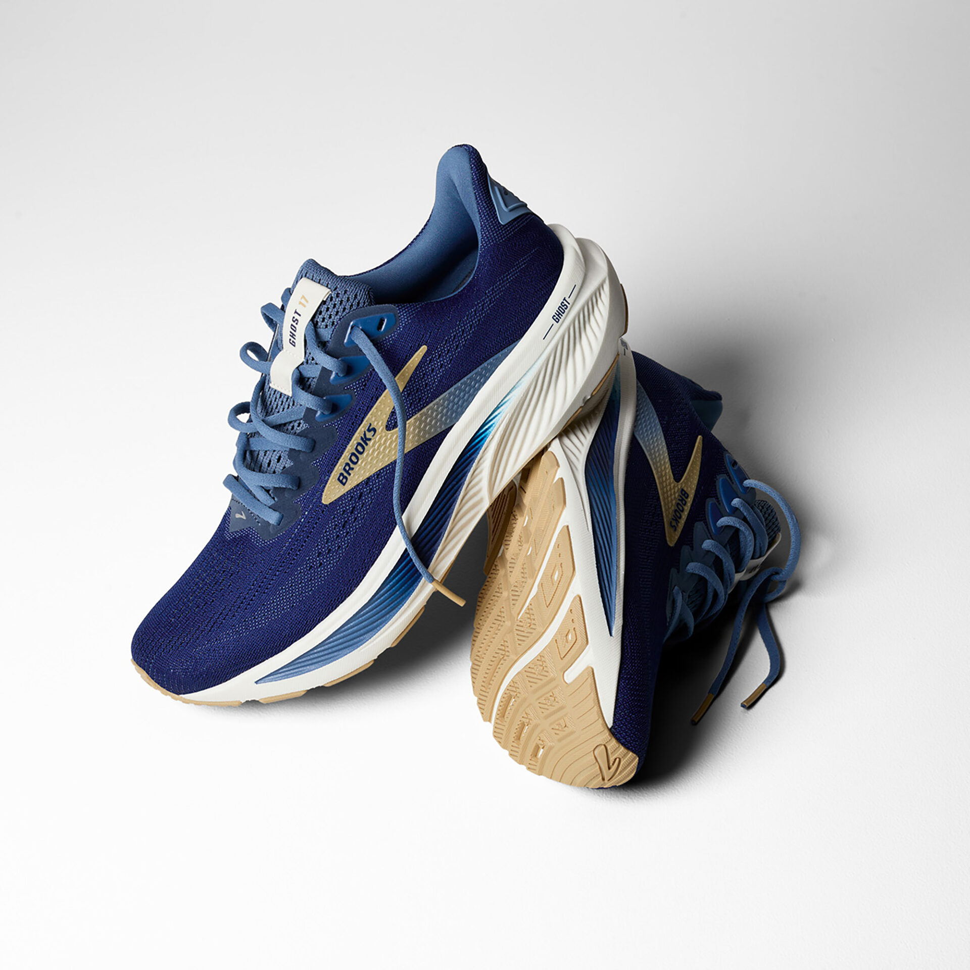 Brooks Men's Ghost 17 - Beacon Blue/Moonlight/Starfish - Image 8