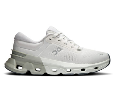 On Women's Cloudflyer 5 - Ivory/Tin