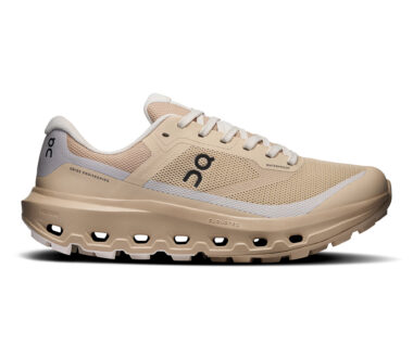 On Women's Cloudvista 3 Waterproof - Sand/Ice